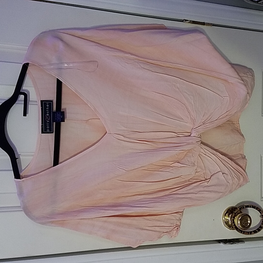 NWOT baby pink cropped shirt
